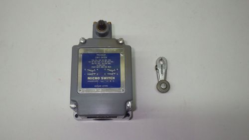 MICRO SWITCH 301LS1 LIMIT SWITCH WITH ROLLER LEVER AND 18PA3 BASE 10A NNB