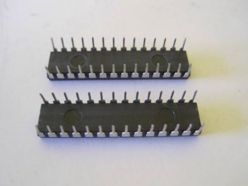 Lot of 2 New Microchip Microcontroller Model PIC18LF2525 Electric Component