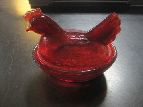 Ruby Red glass chicken on nest basket dish rooster candy art royal butter