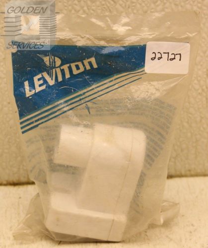 Leviton 5C399 Fluoresent Lamp Holder