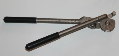 Reed manufactoring co. model tb 06 3/8&#034; o.d.tubing bender tube bending tools usa for sale