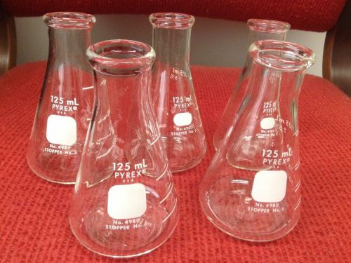 PYREX - 125 mL - No. 4980 - Glass Graduated Erlenmeyer Flasks - Lot of five (5)