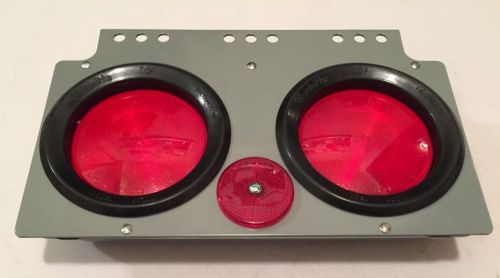 Truck-Lite 40757 Stop/Turn/Tail Light Module with Right Hand Side Marker Red