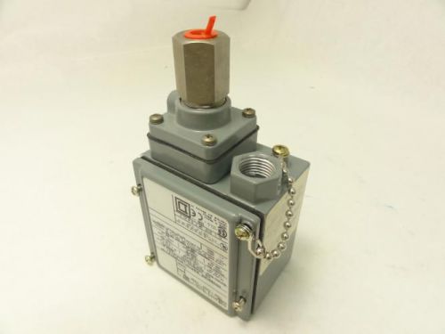 156141 New-No Box, Square D 9012-GCW-1 Pressure Switch, 1/4&#034; NPT, 10A, 600VAC
