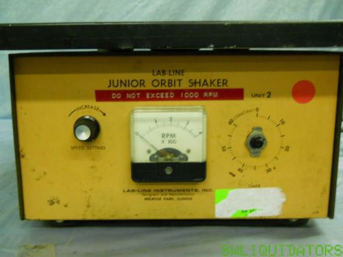 Well working Lab Line Instruments Junior Orbit Shaker Model 3520