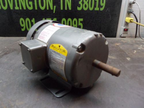 BALDOR .25HP INDUSTRIAL MOTOR CAT#M3531 FR:56 PH:3 208-230/460 RPM:1140 NEW