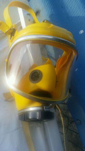 Drager mask E.3. R 50282 Si Used Made in Germany yellow Rare.Panorama Nova.Drage