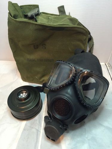 NOS Military Surplus U.S. Gas Mask NATO M40 w/Carrier and extras