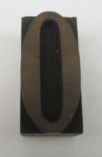 Vintage Wood Letterpress Type Letter &#034;O&#034; 1 11/16&#034; Tall 122 Point 10 Line