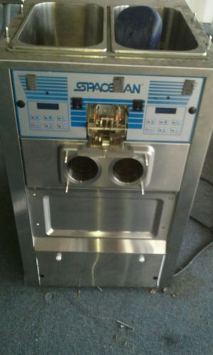 Spaceman 6245 soft serve ice cream/ frozen yogurt machine