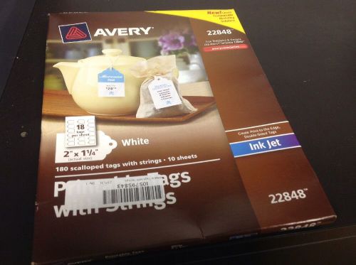 Avery Printable Tags with Strings, 2 x 1 1/4, White, Scalloped, 180 - AVE22848