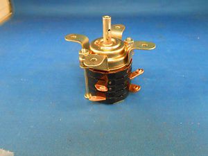 101302A-3 ELECTRO SWITCH  ROTARY SWITCH  WITH KNOB    NEW OLD STOCK