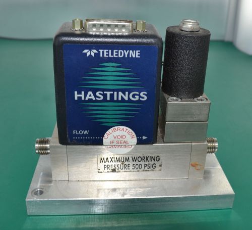 Teledyne Hastings HFC-302 Mass Flow Controller 4 SCFH/Helium 10 Torr 20 PSIG