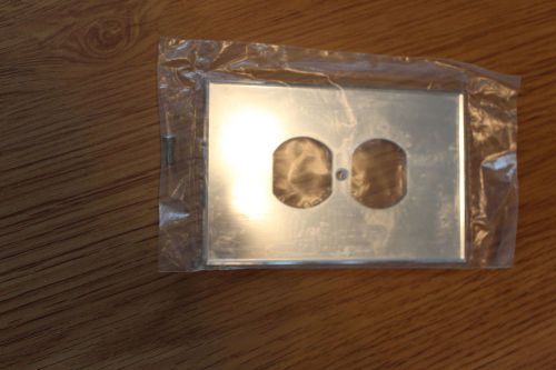 Crl Mirart P1030 Oversize Acrylic Mirror Receptacle Cover Plate NEW Sealed