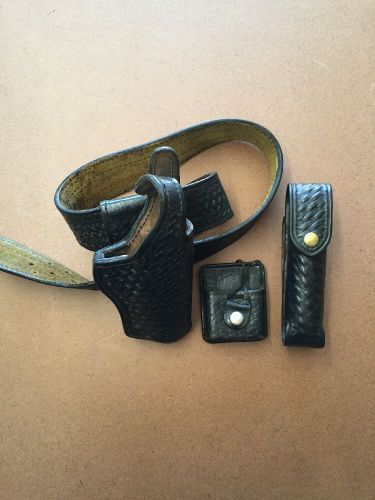 Don Hume Auto Holster And Mace Holster Safariland Belt