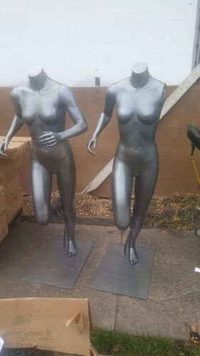 2 Female RUNNING Full Body High End MANNEQUINS / FORMS on Steel Bases Retail
