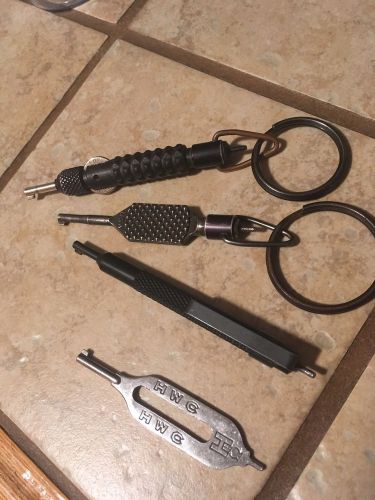 4 Long Handcuff Keys One Is A Clip On Please See Pictures