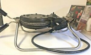 Carbon&#039;s Golden Malted Gourmet Waffle Baker waffle iron Waffle Forming tool