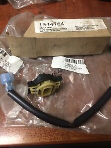 HYSTER BULB # 1544764 With Pigtail Harness # 1565840