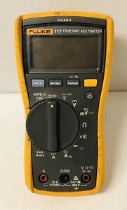Fluke 117 Digital Handheld CAT III 600V Max True RMS Multimeter NO LEADS Tested
