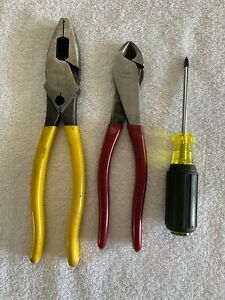 Klein Tools D213-9NECR 9&#034; Lineman&#039;s Pliers- Crimping D228-8 High Leverage Diagon