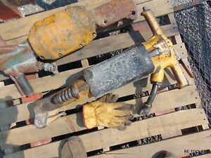 INGERSOLL RAND Air Pneumatic Pavement Breaker Demolition Jack Hammer 90lb PB85