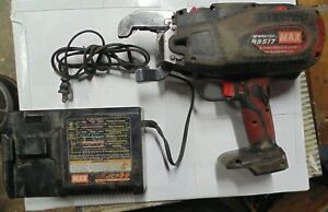 MAX USA RB517 CORDLESS REBAR TIER 14.4V BATTERY OPERATED RE BAR TYING TOOL