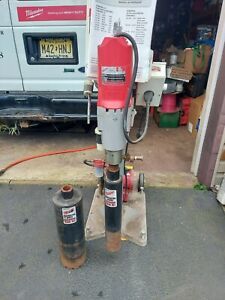 Milwaukee Diamond Coring Rig with Small Base Stand Vac-U-Rig Kit