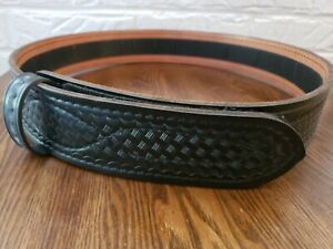 Mens Vintage Police Safariland Black Basketweave Leather Size 38 Hook &amp;Loop belt