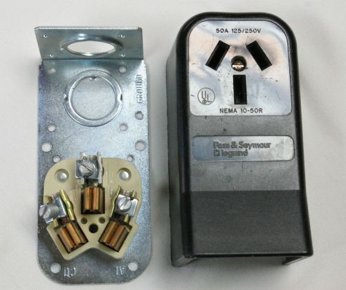 50 amp 125 / 250 volt electrical receptacle 3 wire box – used for sale