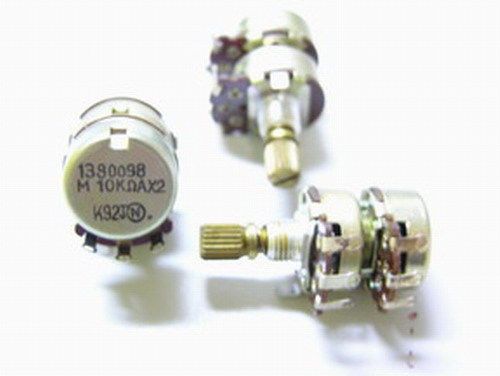 10 Audio Taper Potentiometers 10K Ohm 1/4&#034; Split Shaft