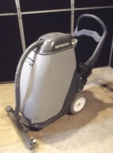 Advance Sprite AS16 Wet and Dry Vacuum - Works Good! Lightweight! S50