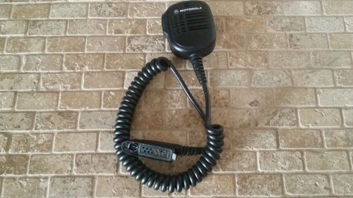 Motorola hmn9053e speaker microphone with clip! great condition! for sale