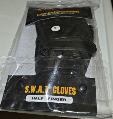 Alliance Fire &amp; Rescue Law Enforcement S.W.A.T. Gloves Half Finger Small