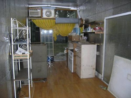Steel 40 Ft Shipping Container Man Cave or Work Shop