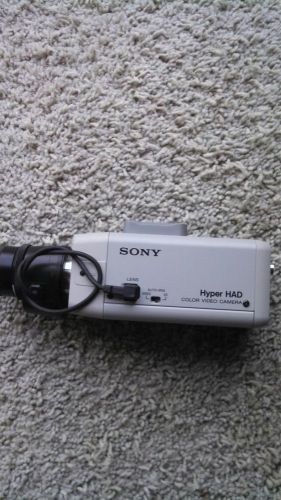 SONY HYPER HAD COLOR VIDEO CAMER SSC-C104 W/LENS  FREE Shipping