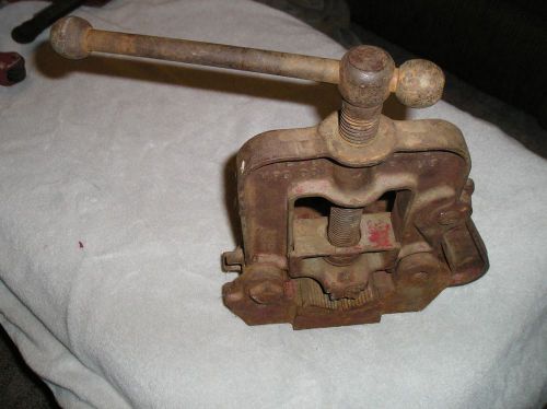 Vintage reed pipe vise no.1 - 1/8&#034; thru 3 1/2&#034; pipe works well for sale