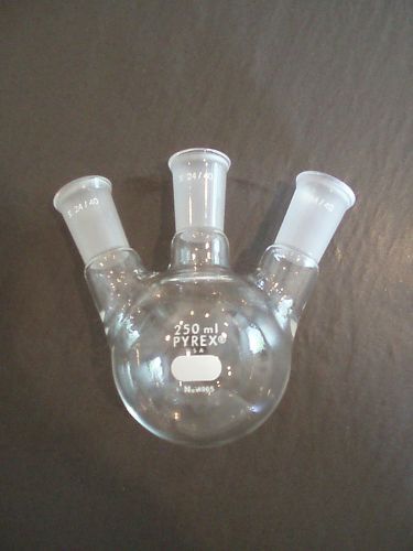 Pyrex 250ml 3 neck boiling flask. for sale