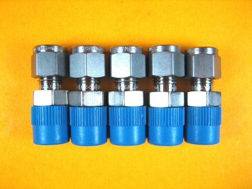 Swagelok -  ss-400-1-4 -  tube to pipe connector 1/4&#034;x 1/4&#034; npt (lot of 5) for sale