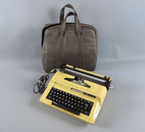 Vintage Smith Corona Electra Type Writer 3LMA w. Bag Tested NEEDS REPAIR