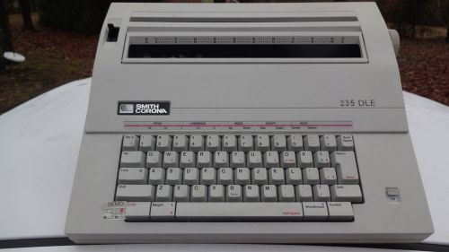 Smith Corona Electric Typewriter 235 DLE Model 5A  with extra&#039;s