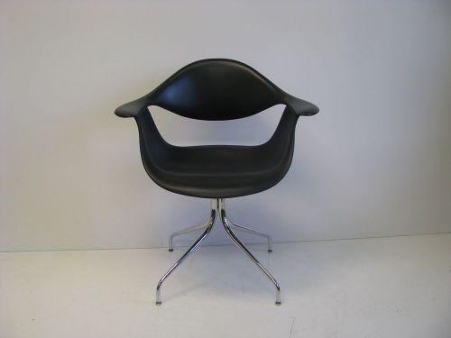 Herman miller nelson swag leg  armchair  black with chrome base eames aeron nice for sale