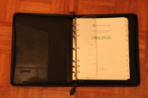 Monarch Faux Leather Binder With Handles - Black NWOT