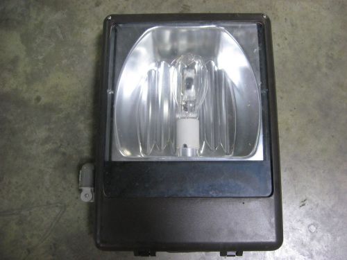 Advance 250 watt outside pole mount metal halide light #71a5790-a for sale