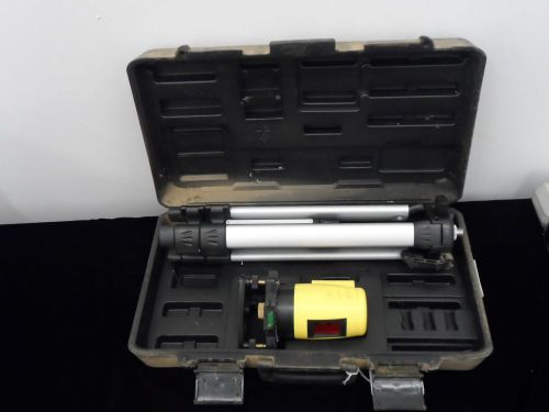 UGT Self Leveling Contractor Grade Cross Line Laser Level with Tripod *L@@K!*