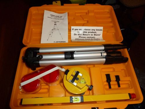 Johnson level &amp; tool laser level kit model #9100/40-0909 case tripod for sale