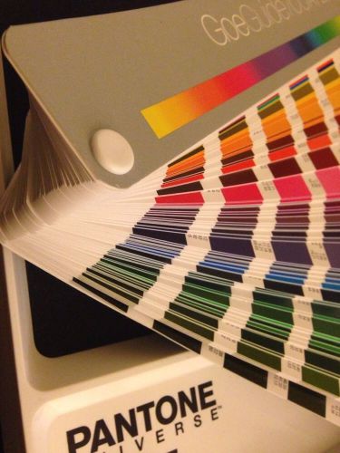 Pantone GoeGuide™ coated GSPS005 color guide
