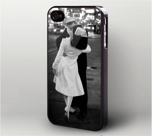 Retro the Sailor Kissing 1945 Vintage for iPhone &amp; Samsung Galaxy - Case