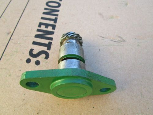 Oliver tractor 66,77,88 770,880 diesel tach shaft housing  VERY NICE
