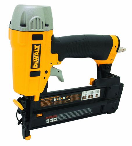 DEWALT 18-Gauge 2-Inch Brad Nailer Kit Home industrial construction reliable